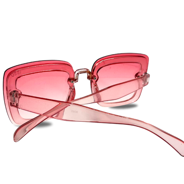 Pink Barbie - Image 2